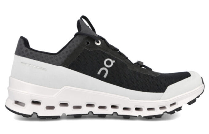 Cloud Ultra “Black White”