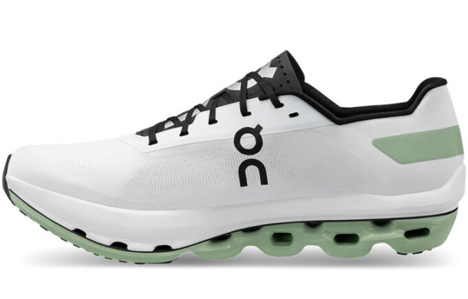 Cloudboom Echo “White Black”