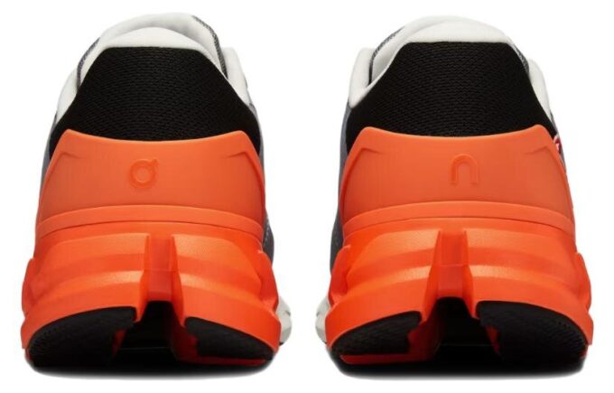 Cloudflyer 4 “Fossil Flame”