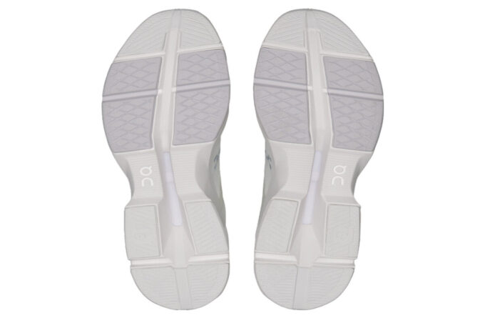 Cloudpulse “Undyed Frost” Cloudpulse “Undyed Frost”