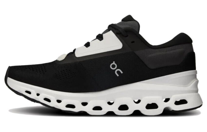 Cloudstratus 3 “Black White” Cloudstratus 3 “Black White”