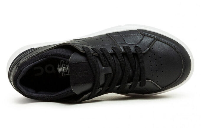 Clubhouse x The Roger “Black White”