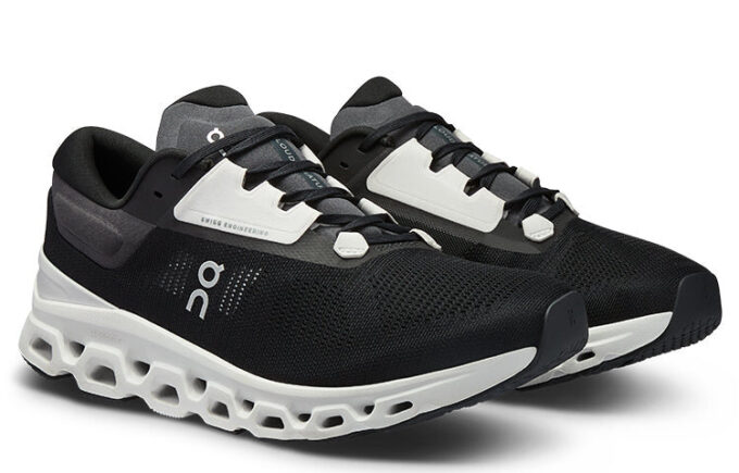 ON Cloudstratus 3 “Black Frost”