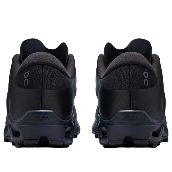 On Running x Post Archive Faction Cloudventure “All Black” On Running x Post Archive Faction Cloudventure “All Black”